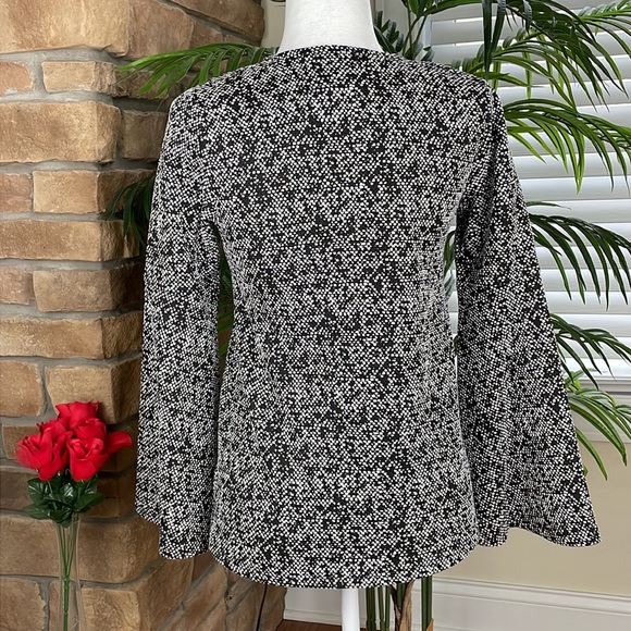 MICHAEL KORS ~ Jacquard V-Neck Long-Sleeve Top ~Black/White ~ NWT! - Picture 4 of 8